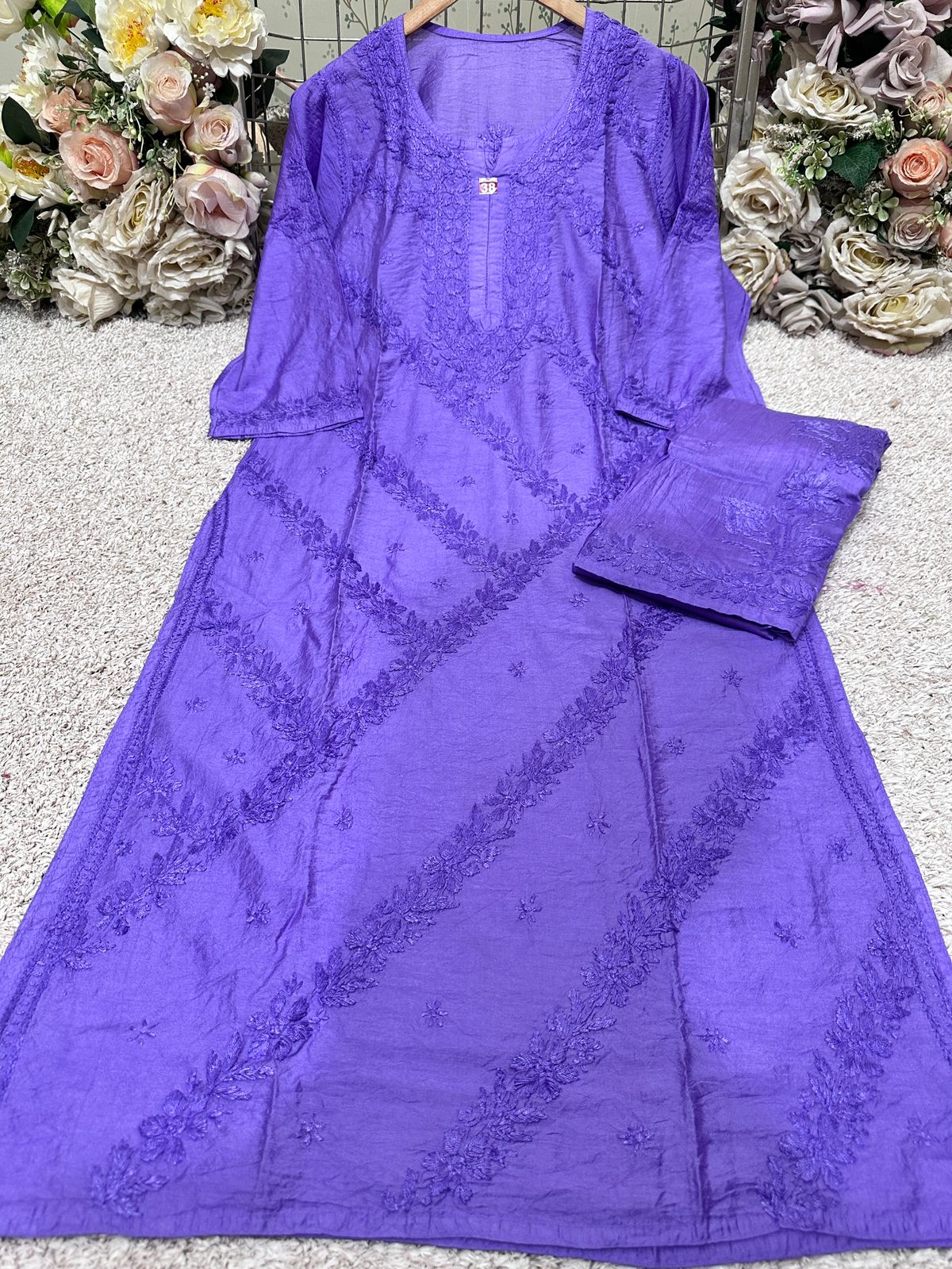 Lavender lucknowi chanderi kurta and pants set