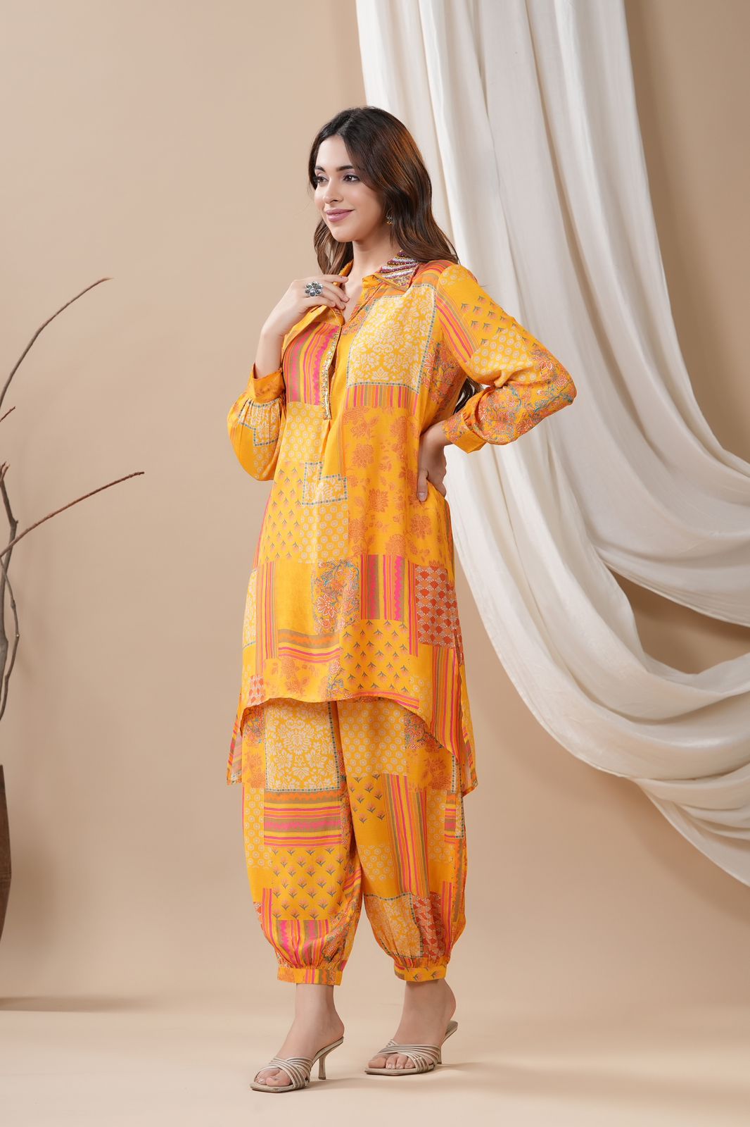 Yellow Muslin co-ord set with handwork neck