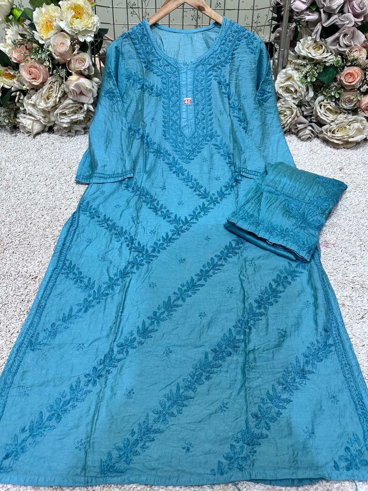 Lavender Lucknowi Chnaderi kurta set