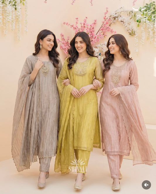 Greenish yellow elegant tissue suit