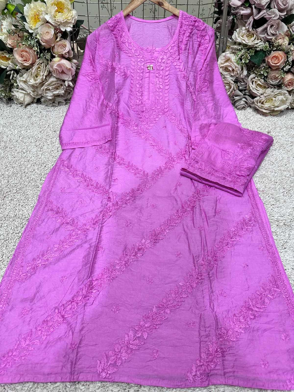 Lavender Lucknowi Chnaderi kurta set
