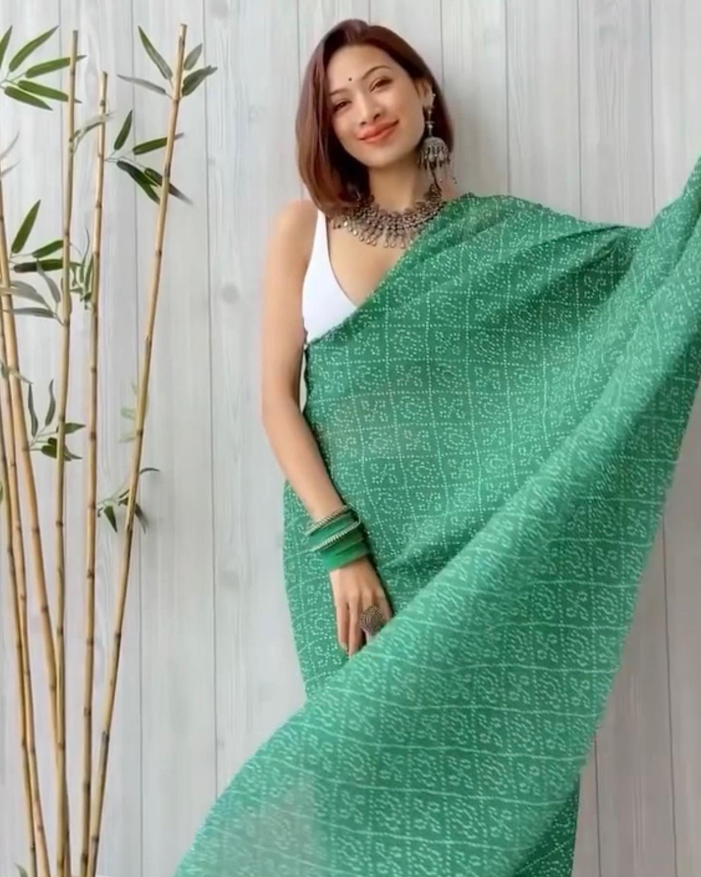 Beautiful Digitally printed crushed saree with unstitched blouse