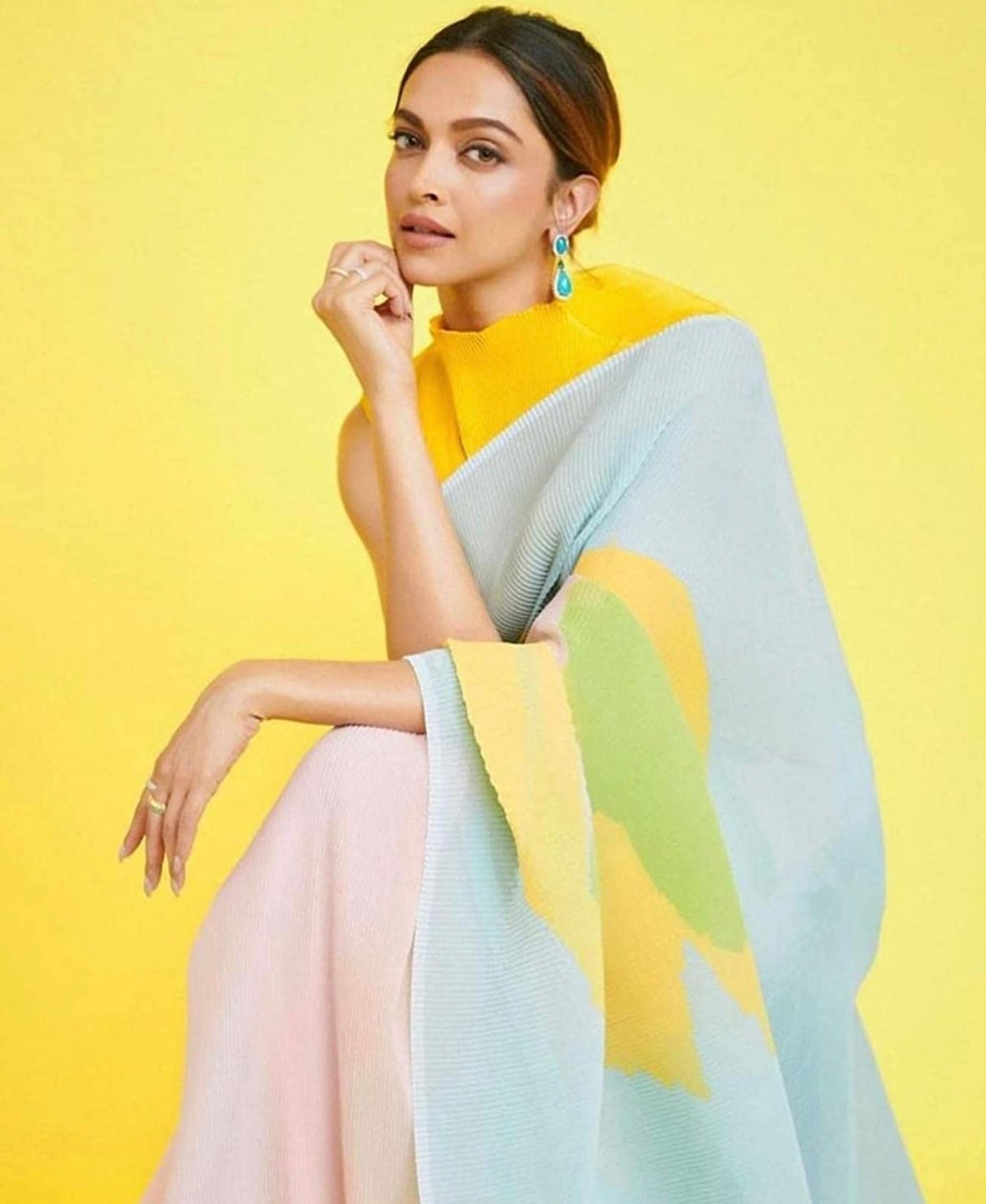 Yellow digitally printed crushed saree with unstitched blouse