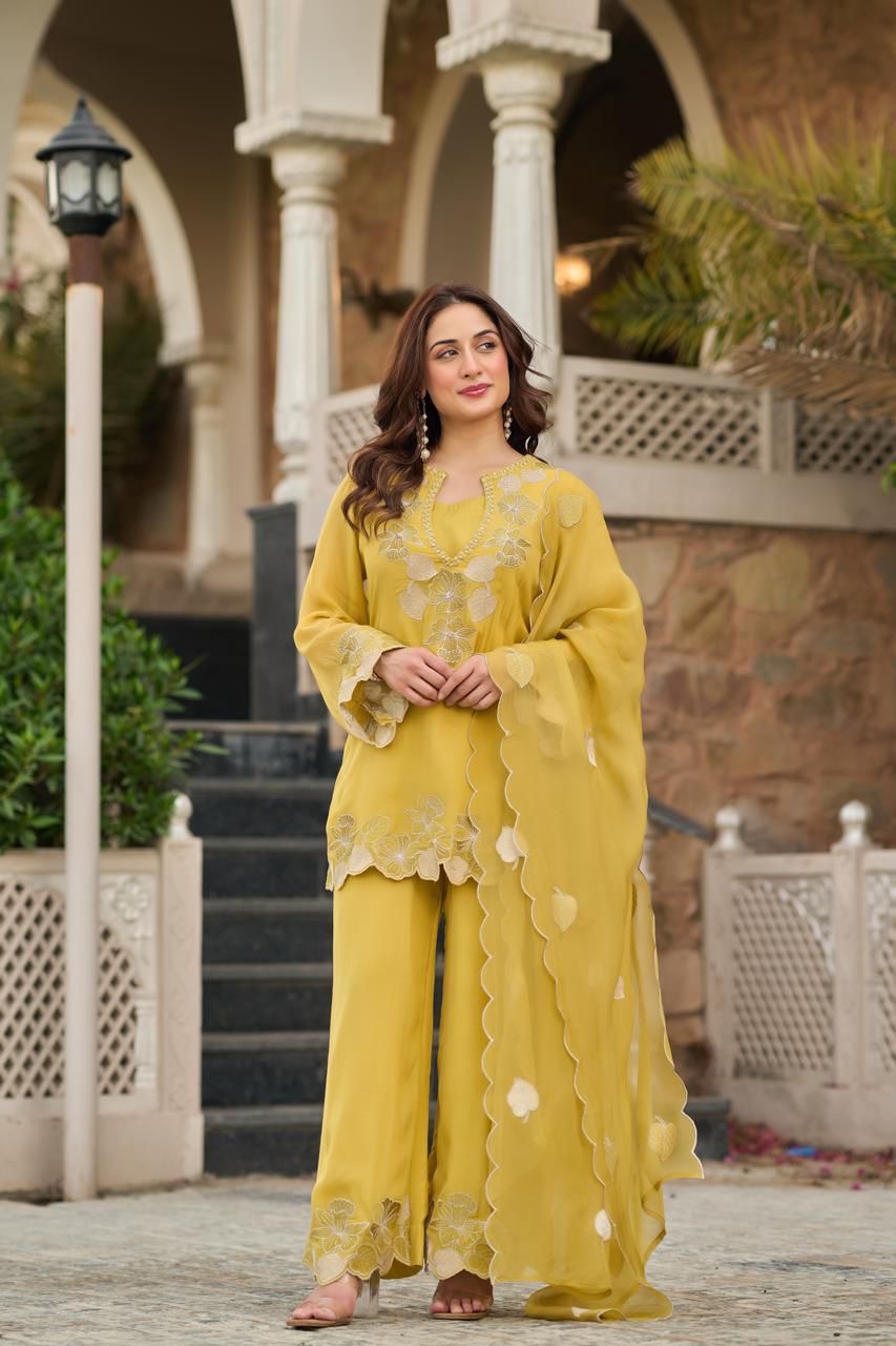 Yellow elegant short top palazzo suit
