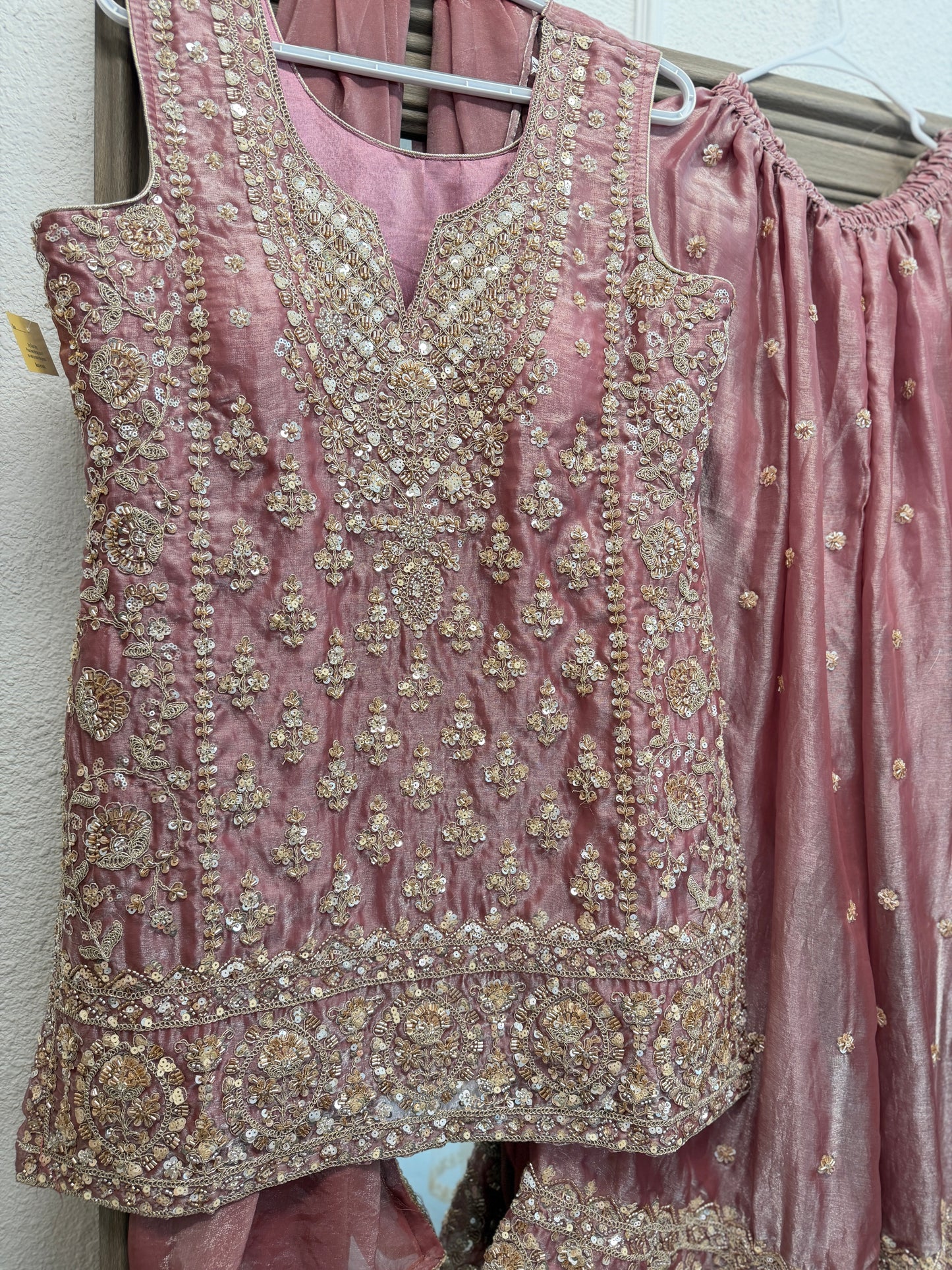 Dusty pink elegant fendy tissue sharara suit (sleeve cloth given)