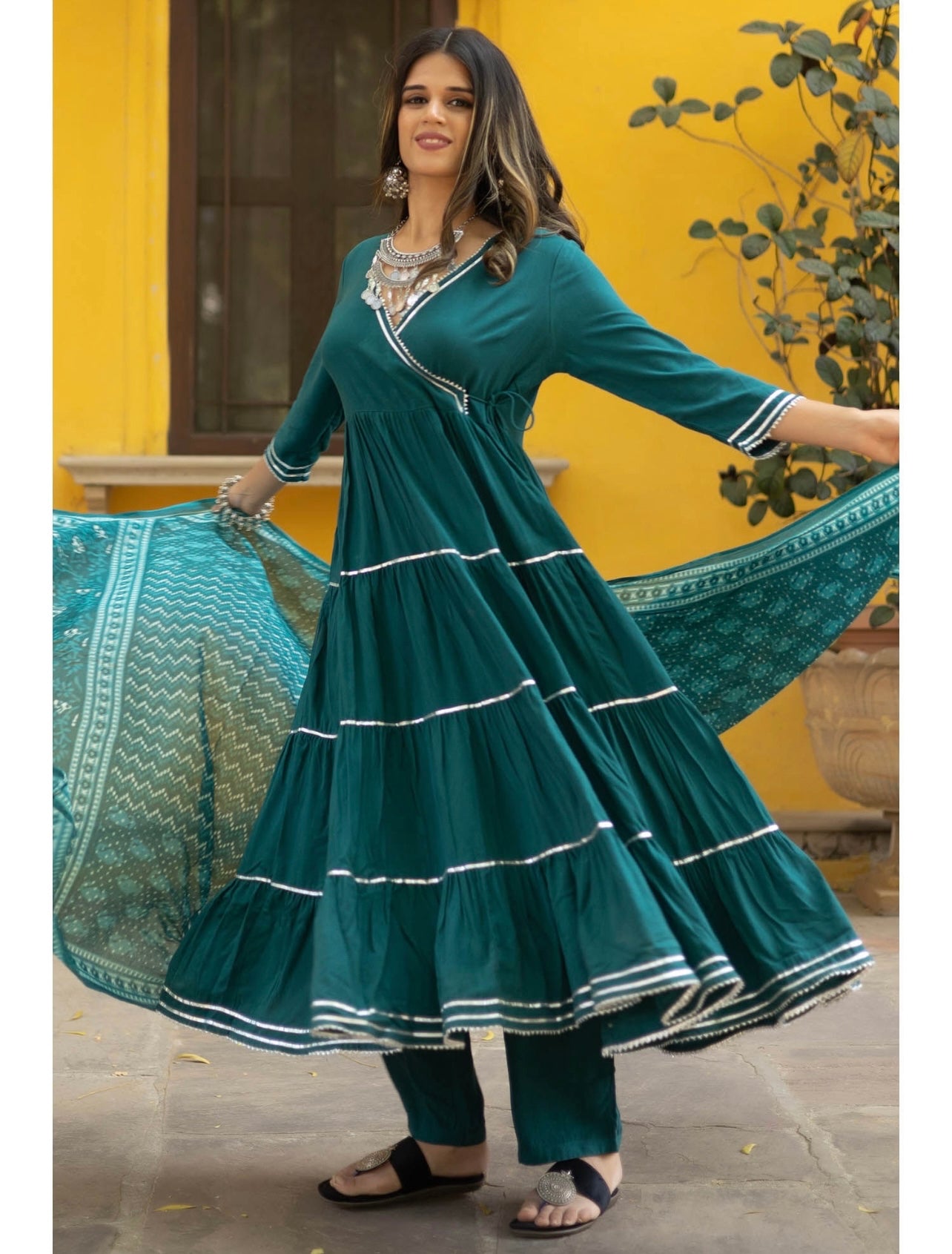 Green Beautiful tiered kurta set