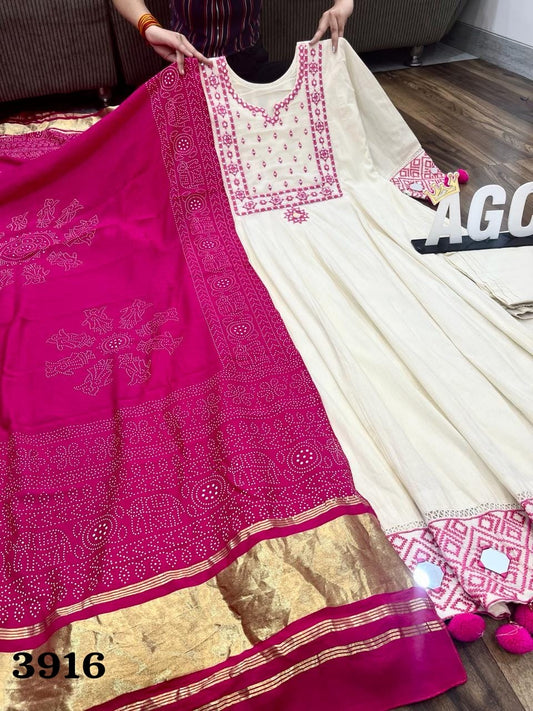 Plus size off white and pink mirror and foil kurta and dupatta set