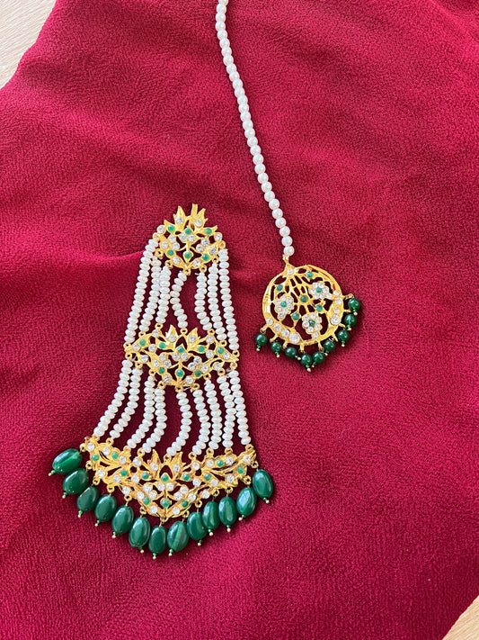 Green hderabadi mang tika and passa set