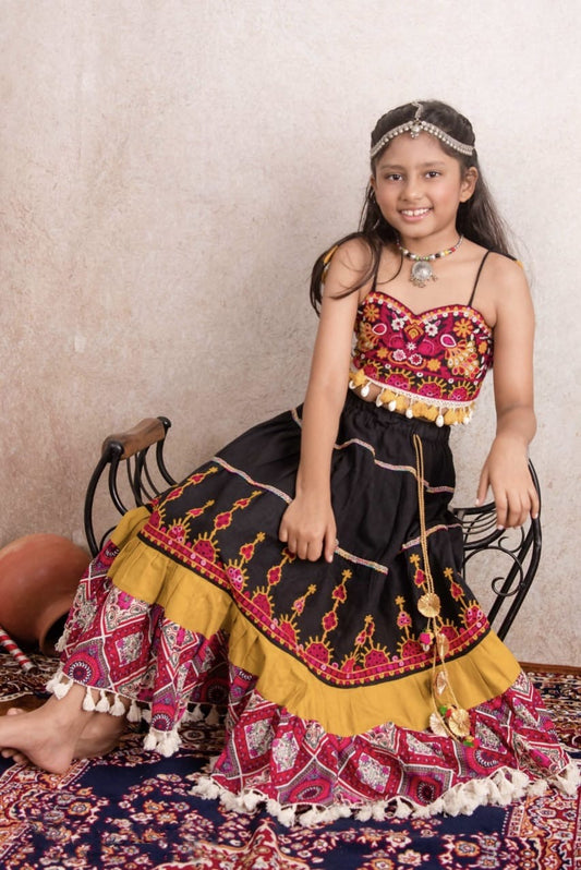 Kids girls navratri lehenga