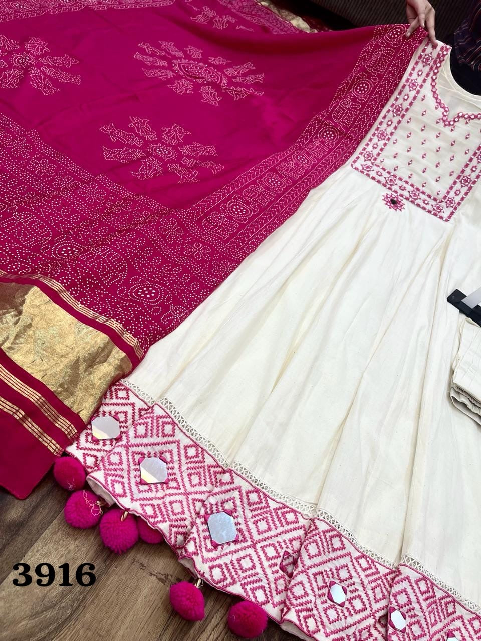 Plus size off white and pink mirror and foil kurta and dupatta set