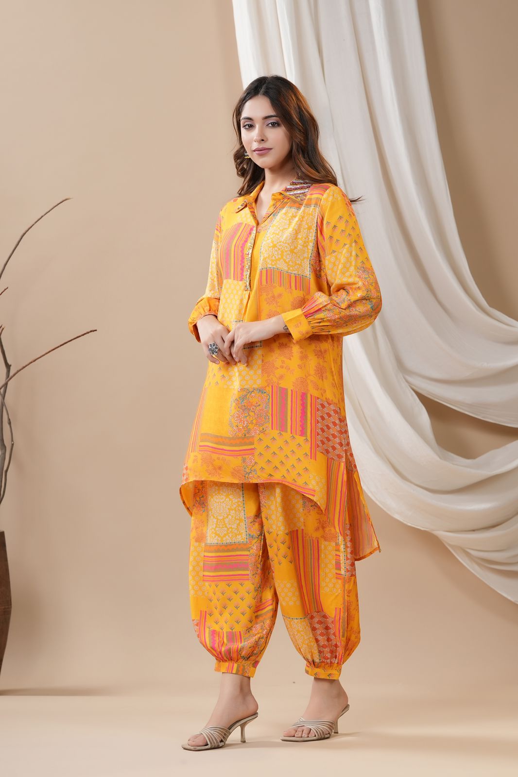 Yellow Muslin co-ord set with handwork neck