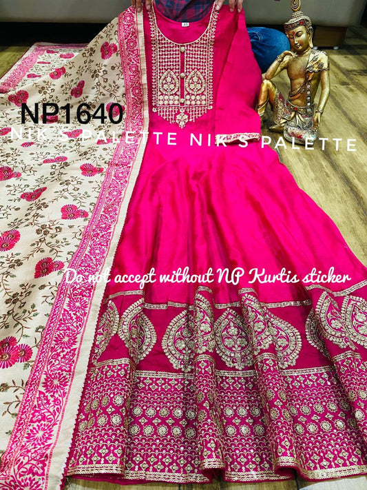 Fuchia Pink Heavy Embroidred Festive Anarkali Kurta Set